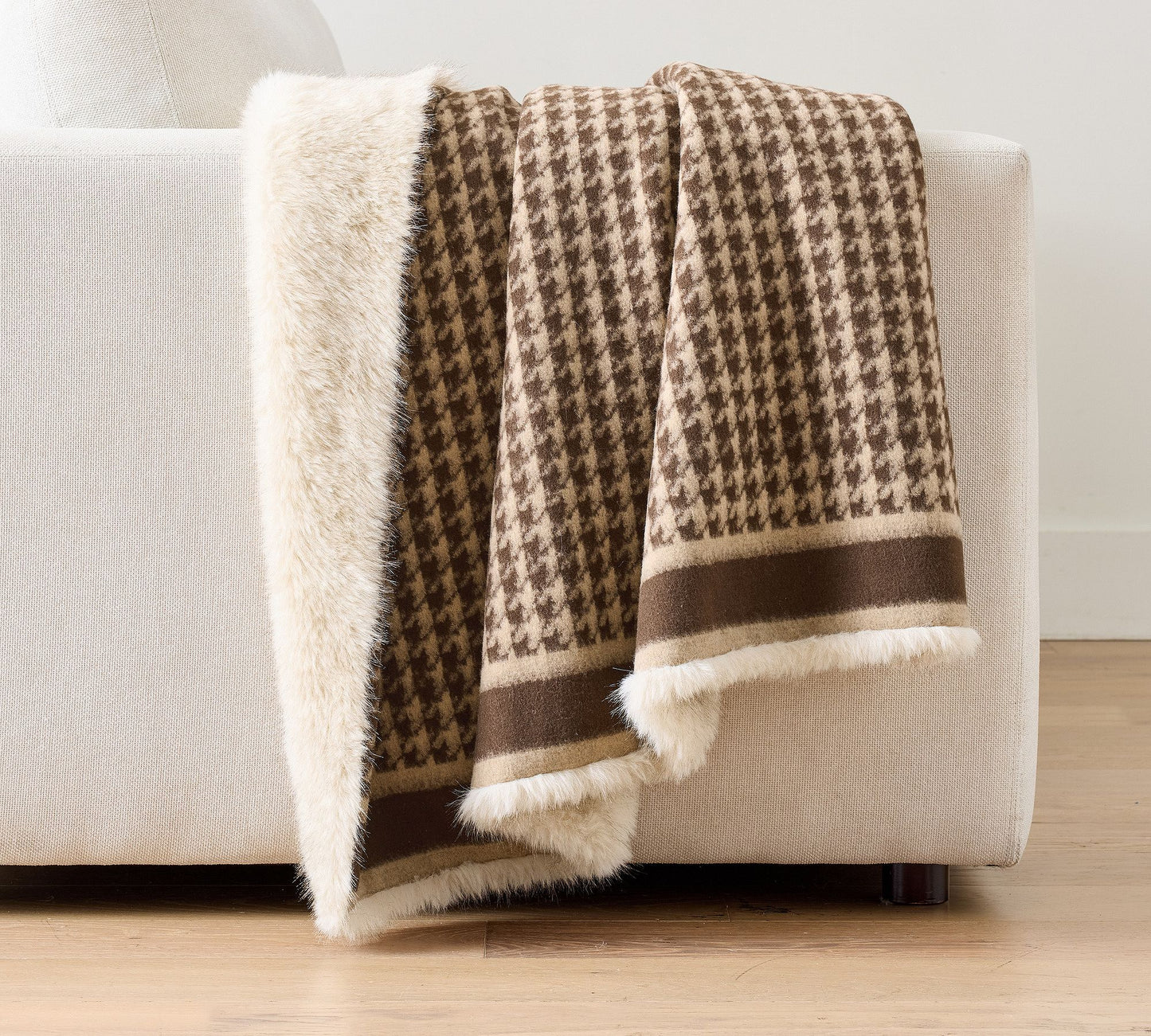 Reversible Houndstooth Fleece Throw Blanket with Soft Plush Faux Fur Backing