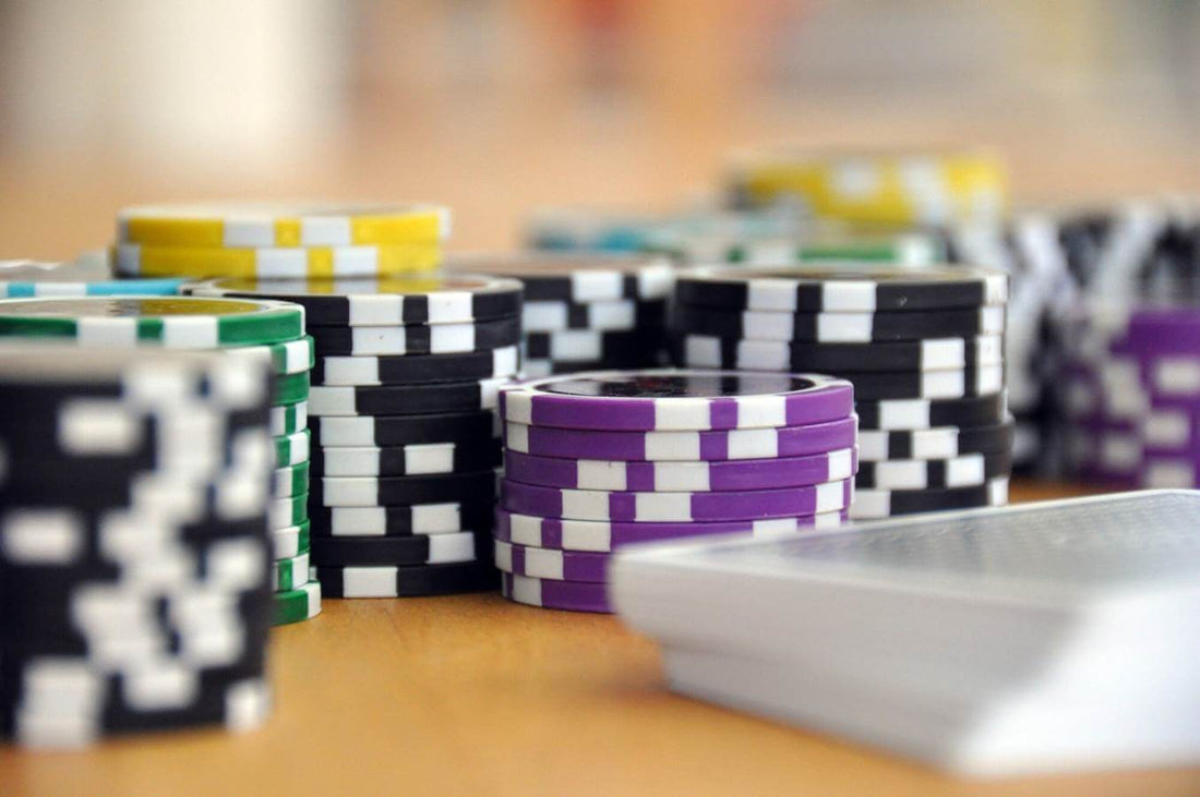 Kestell Poker Table