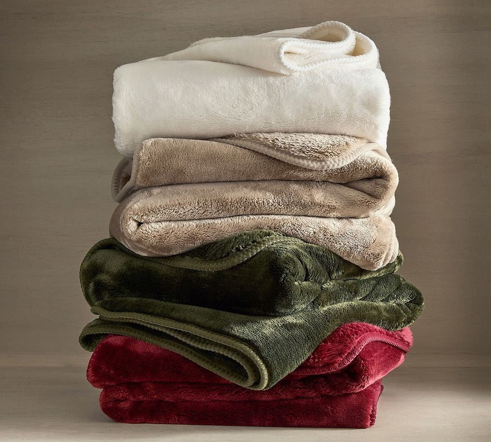 Ultra Soft Fleece Throw Blanket with Plush Ribbed Texture for Couch