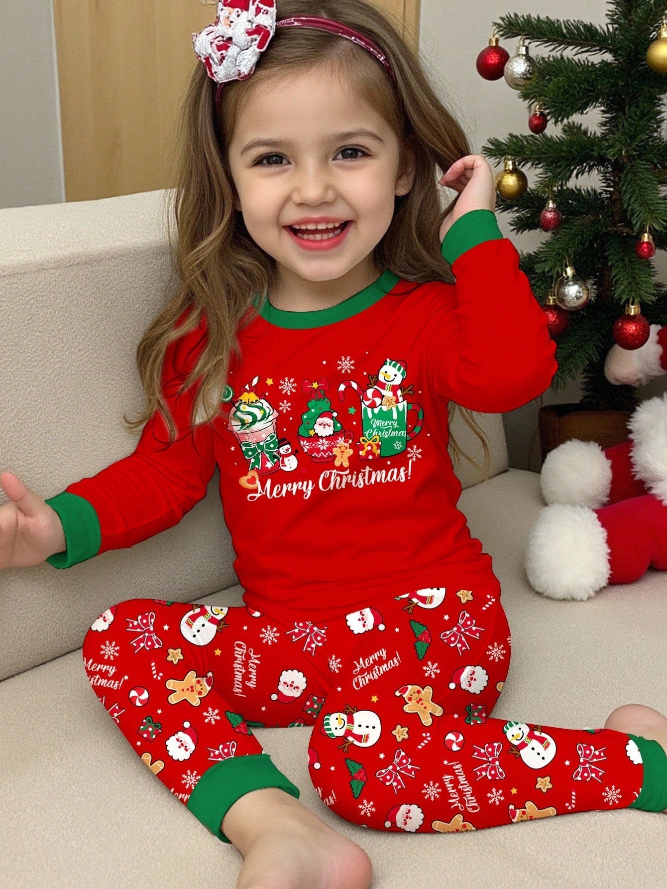 Childrens Lined Pajama Set with Holiday Graphics and Long Sleeves