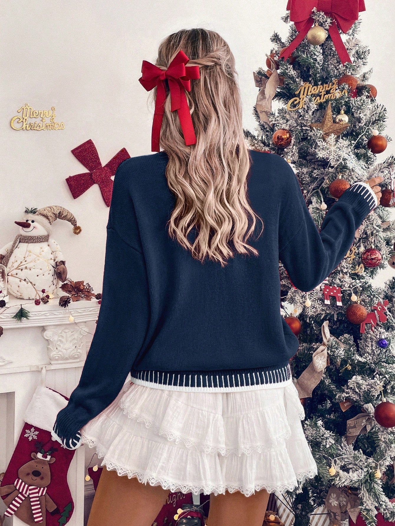 Womens Pullover Sweater with Festive Pattern and Drop Shoulder, Loose Fit