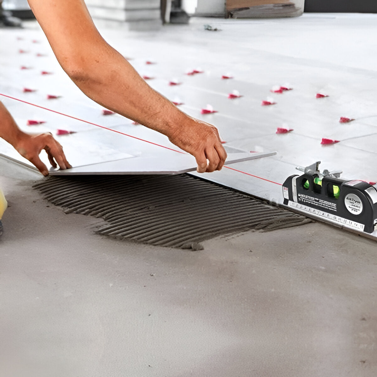 Laser Level with 2.5M Tape Measure and Three Projection Modes