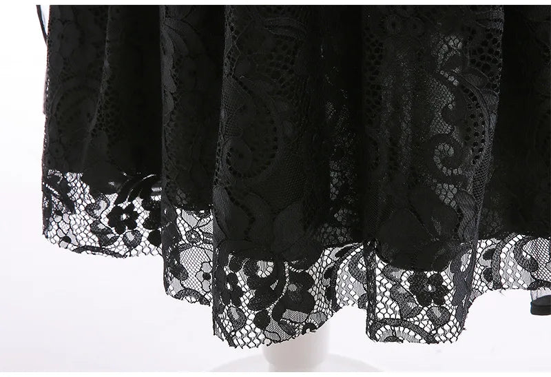 Girls Evil Queen Cosplay Dress with Lace Ruffle Details and Mid Calf Length, Ages 4-6