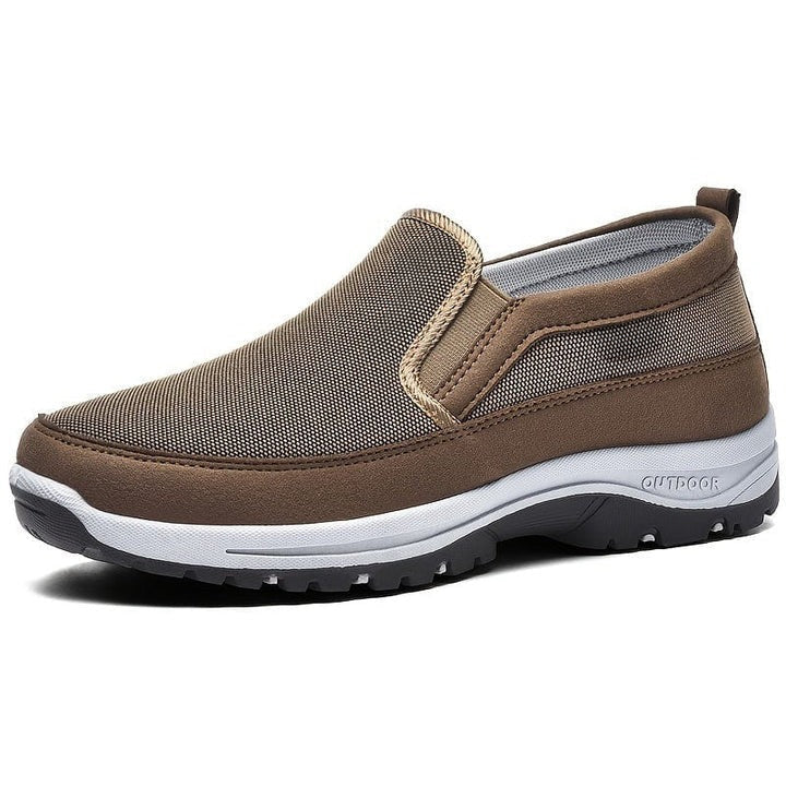Slip Resistant Shoes with Arch Support and Wide Toe Box for Wet Conditions