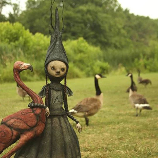 Creepy Witch Sculptures, Dark and Bizarre Art Halloween Decoration