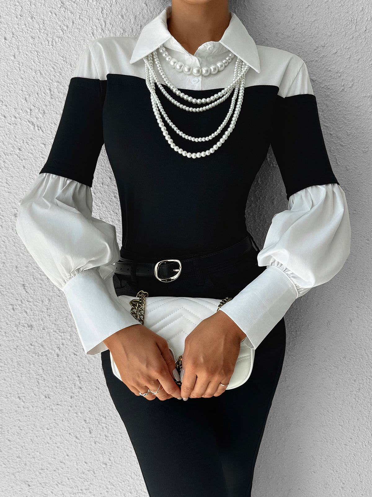 Long Sleeve Polo Shirt with Contrast Binding and Regular Fit