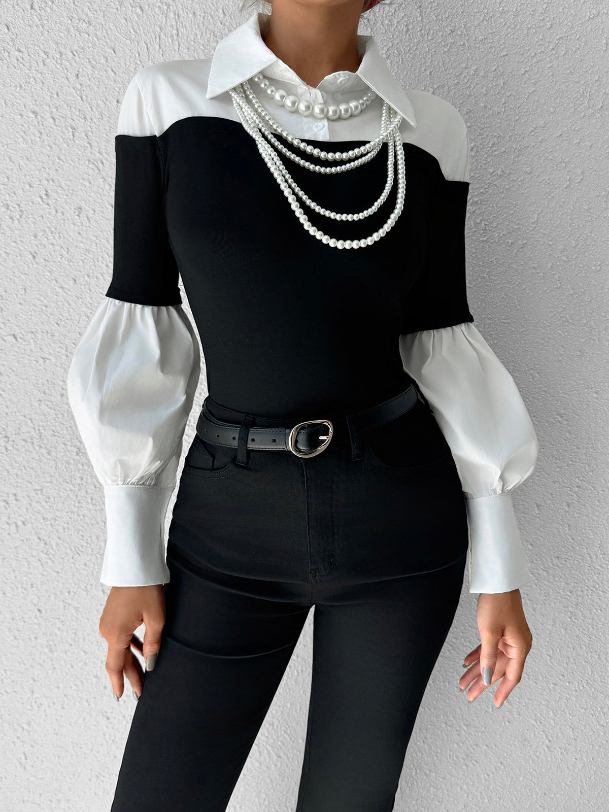 Long Sleeve Polo Shirt with Contrast Binding and Regular Fit