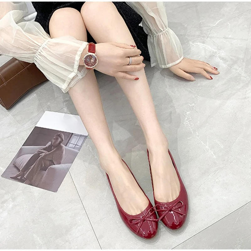 Womens Ballet Flats with Arch Support and Cushioned Insole, Slip-On Design