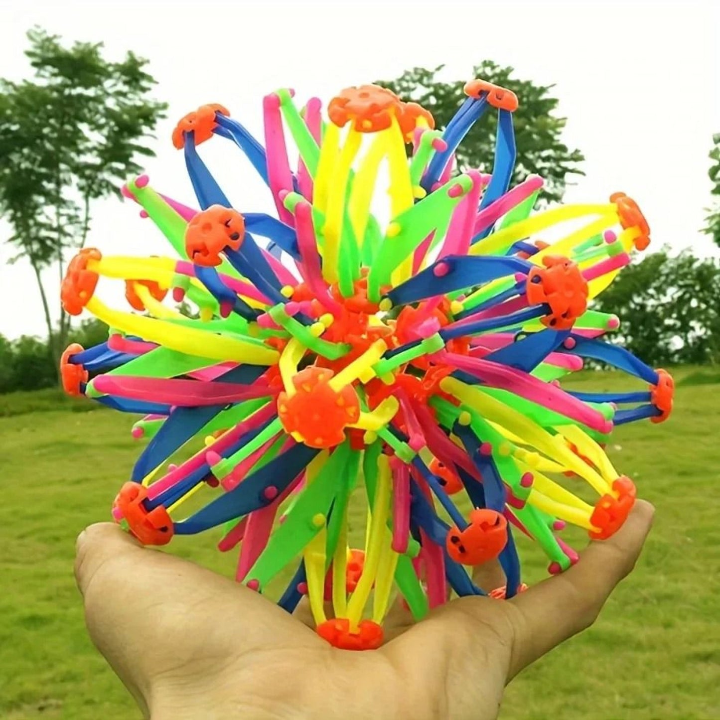 Expandable Breath Ball with Geometric Lattice Structure and Colorful Joints for Breathing Exercises