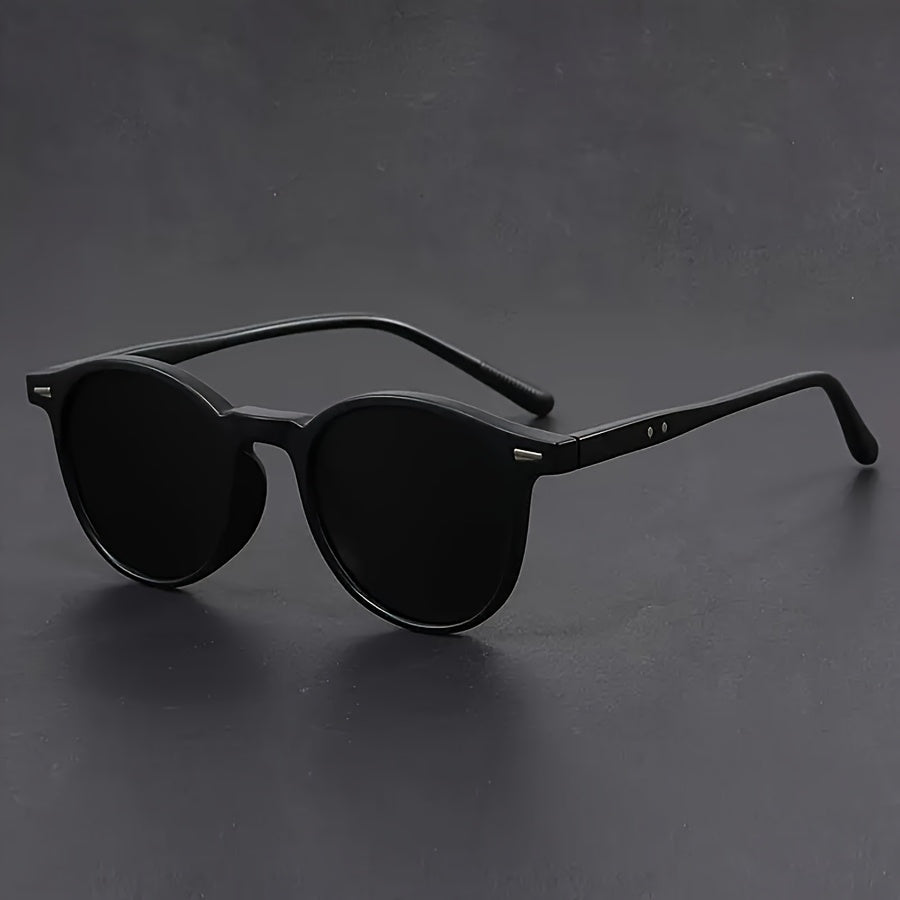 Round Tortoiseshell Sunglasses with Black Brown Pattern and Polycarbonate Frame