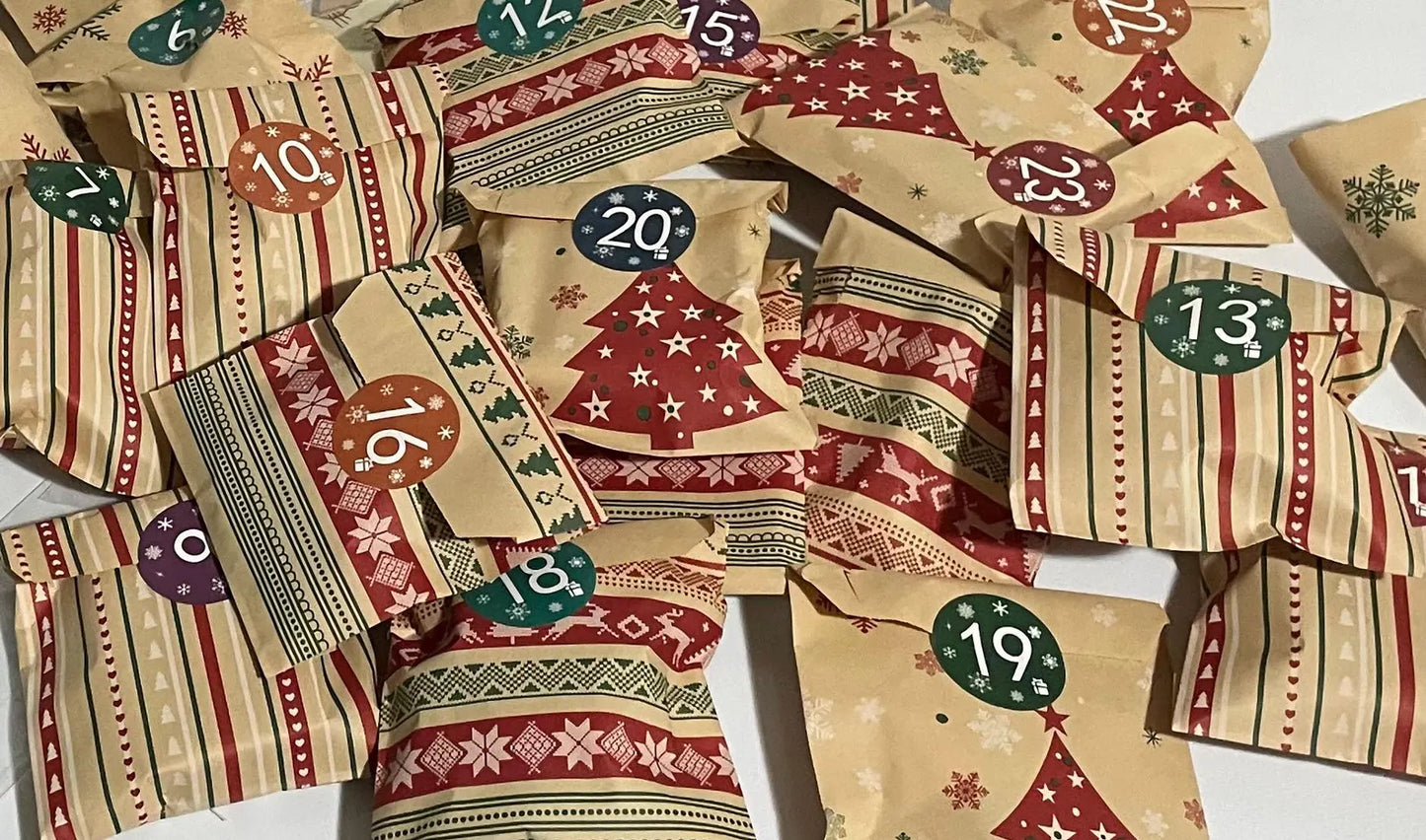 Advent Calendar with 24 Cat-Themed Gifts and Daily Surprises