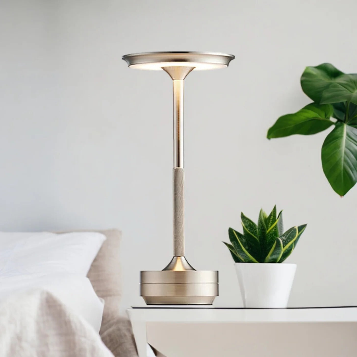 Rechargeable Table Lamp with Touch Dimming and Three Color Temperatures