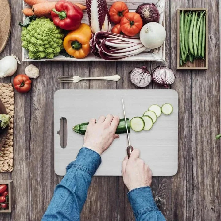 Composite Cutting Board with Odor-Resistant Surface and Knife-Friendly Finish