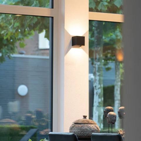 Magnetic Wall Light with Rechargeable Battery and Adjustable Brightness