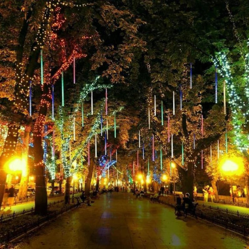 Cascading LED String Lights with Snowfall Effect and 144 Bulbs, 6.5 Feet