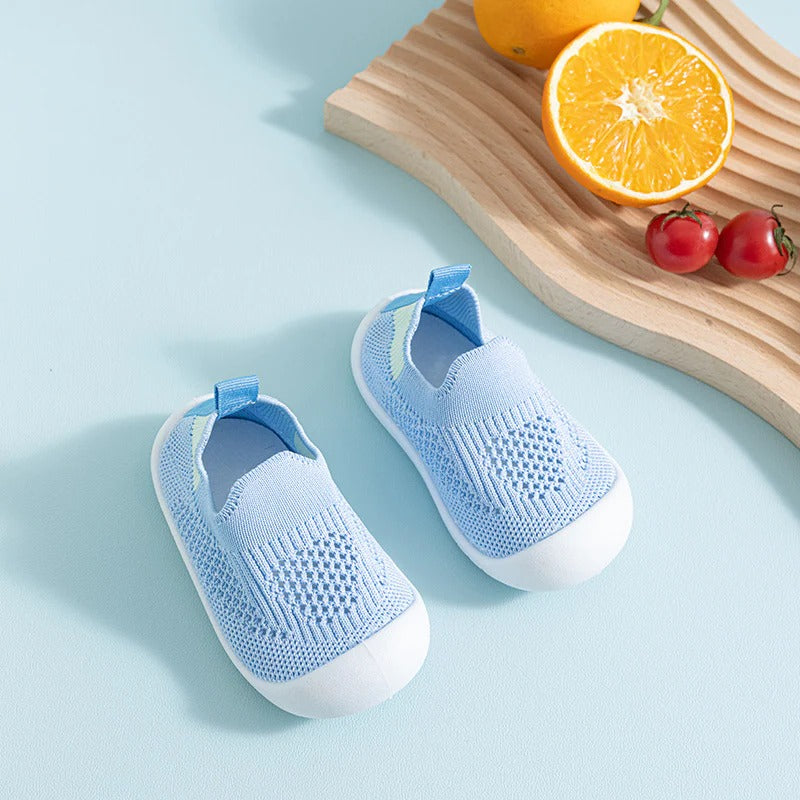 Childrens Grip Socks with Rubberized Sole