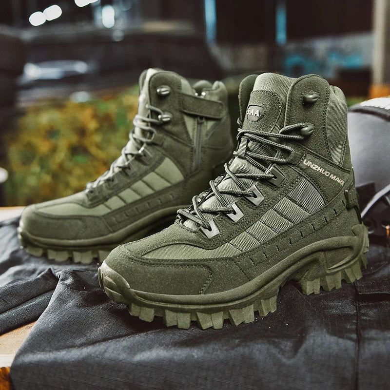Winter Tactical Boots with Insulated Lining and Ankle Support, Moisture Blocking