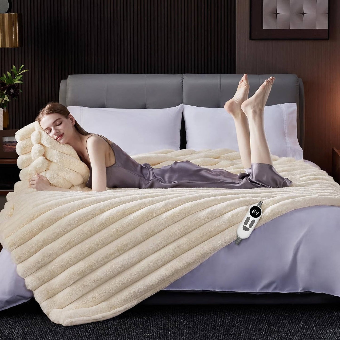 Heated Throw Blanket, Cozy Faux Fur Electric Blanket for Sofa, Bed and Home