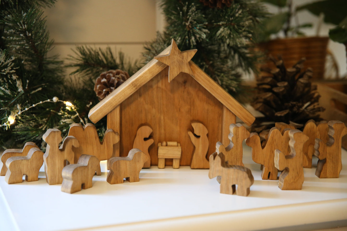 Wooden Nativity Manger Scene with 14 Figures and Stable Display